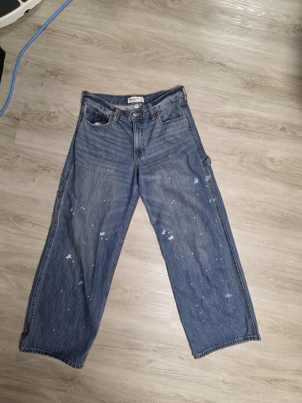 Abercrombie & Fitch Women's Blue Painter-Style Straight Jeans